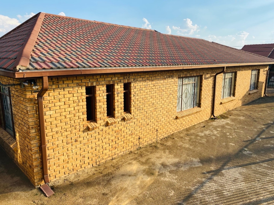 3 Bedroom Property for Sale in Kwakwatsi Free State